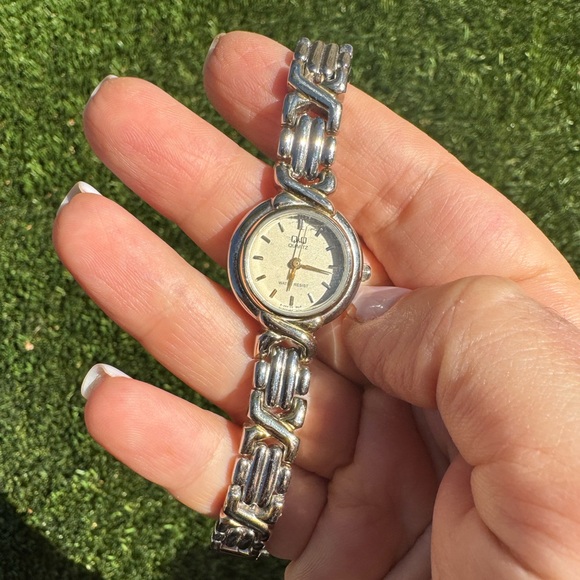 Vintagee Q & Q watch - Picture 4 of 7